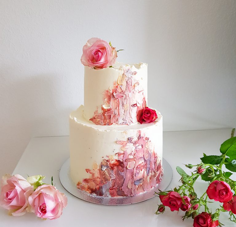 buttercream painting wedding cake mit blüten rosen